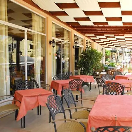 Melina Oasis Boutique