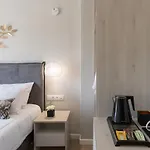 Melina Oasis Boutique 卡西奥皮