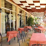 酒店 Melina Oasis Boutique 3*