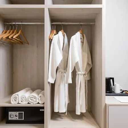 Melina Oasis Boutique Kassiopi