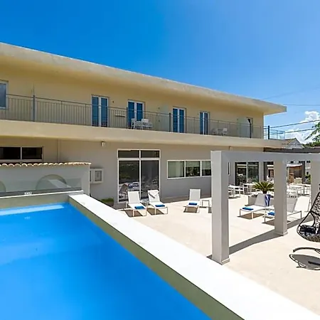 Melina Oasis Boutique Kassiopi