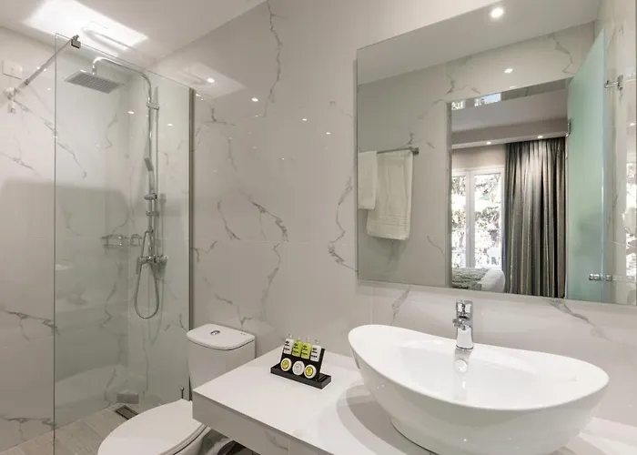 Melina Oasis Boutique Kassiopi